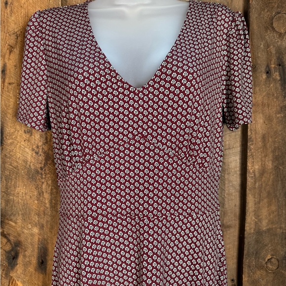 Lark & Ro Burgundy Print Fit and Flare Dress - Size 4 - Picture 2 of 10